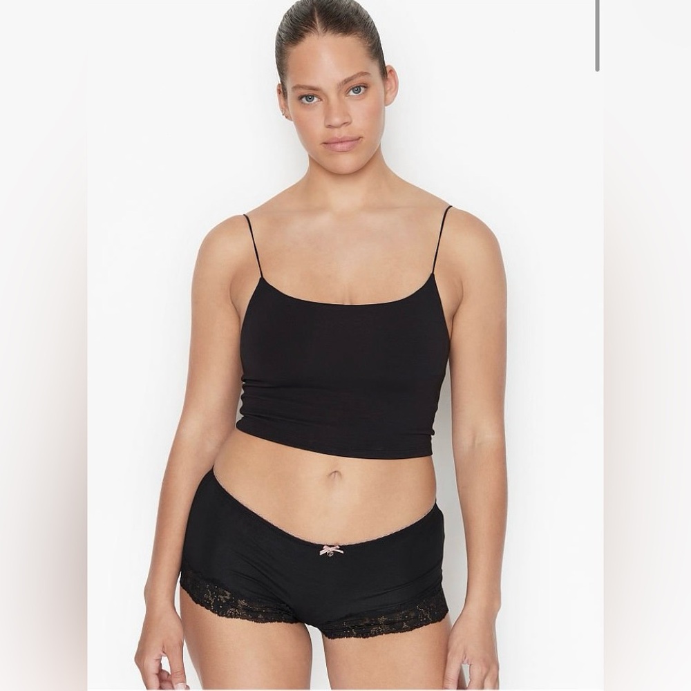 VS LUXURY SHORTIE